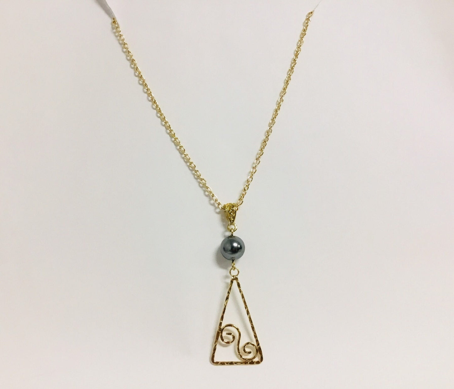 Spiral Triangle: Hamilton Gold Necklace with Shell Pearls