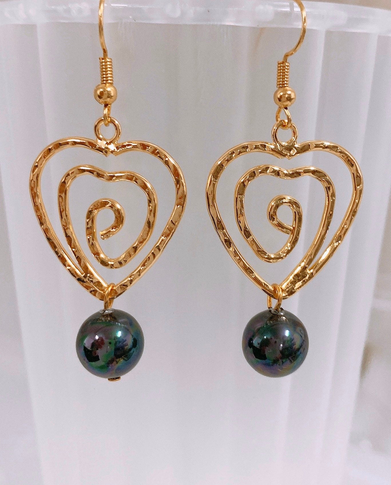 Heart Piko: Hamilton Gold Earring with Shell Pearls new color pearl