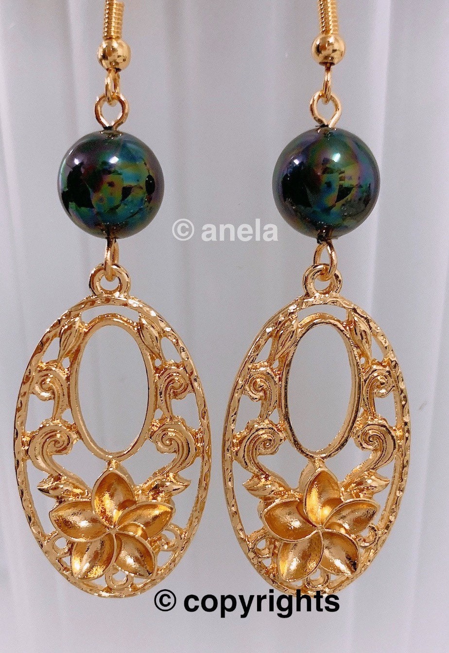 Hawaiian Plumeria Flowers : Hamilton Gold Earring with Shell Pearls new color