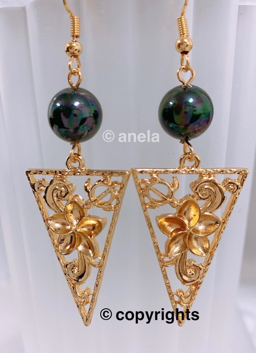 Hawaiian Plumeria Flowers and Honu : Hamilton Gold Earring with Shell Pearls new color