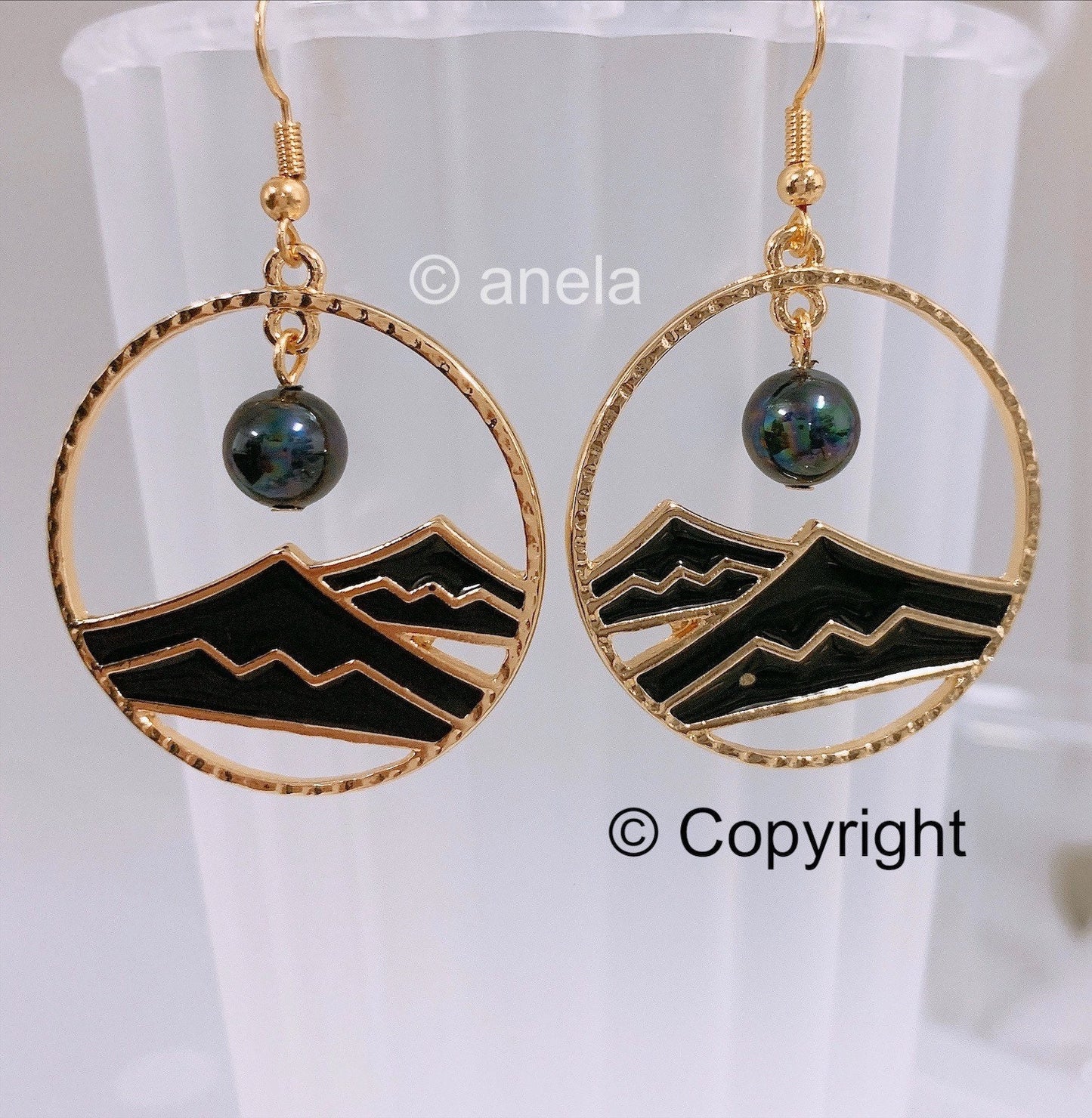 Mauna Kea Circle: Hamilton Gold Earring with Shell Pearls new color shell pearls