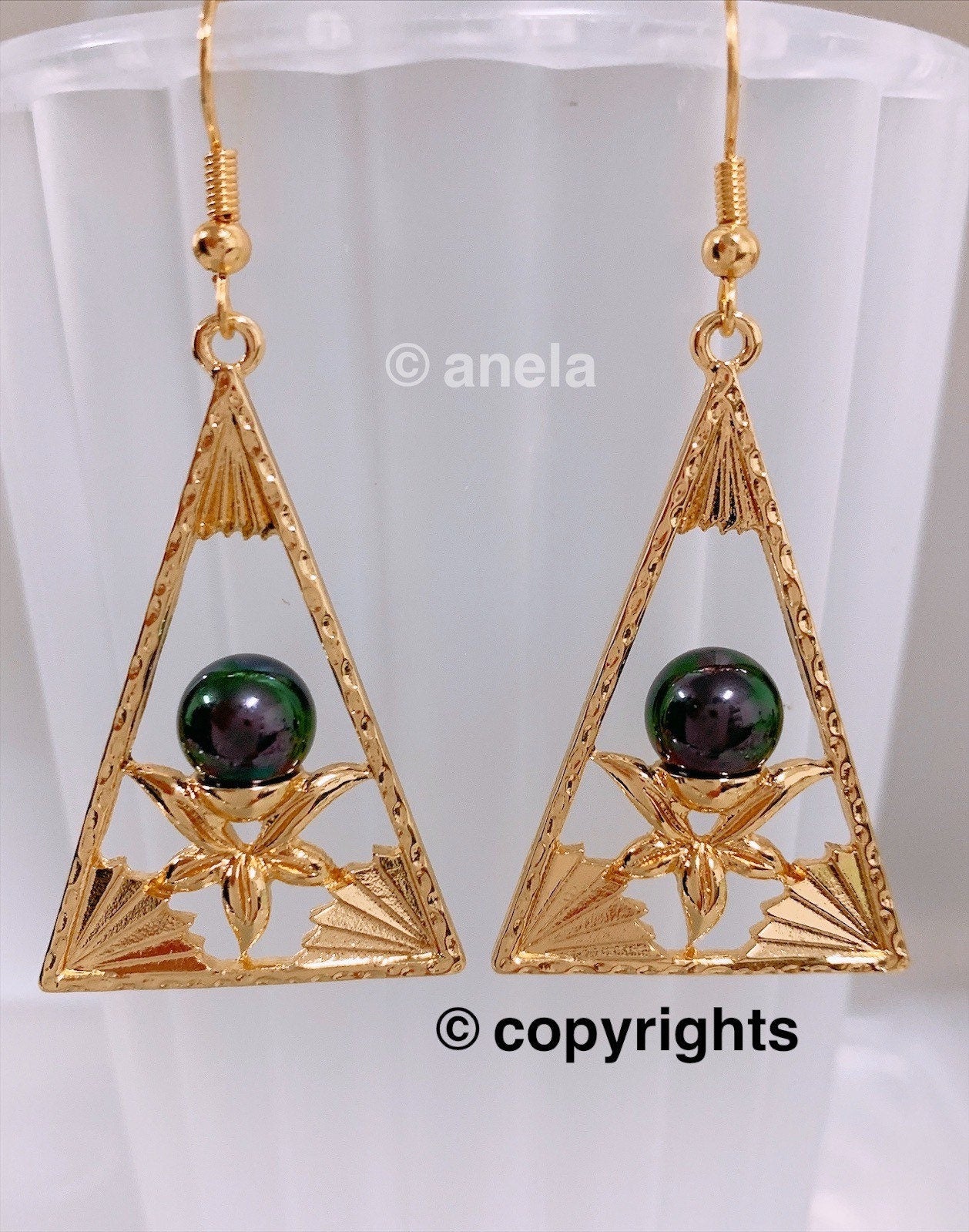 Tribal : Hamilton Gold Earring with Shell Pearls New Peacock Black