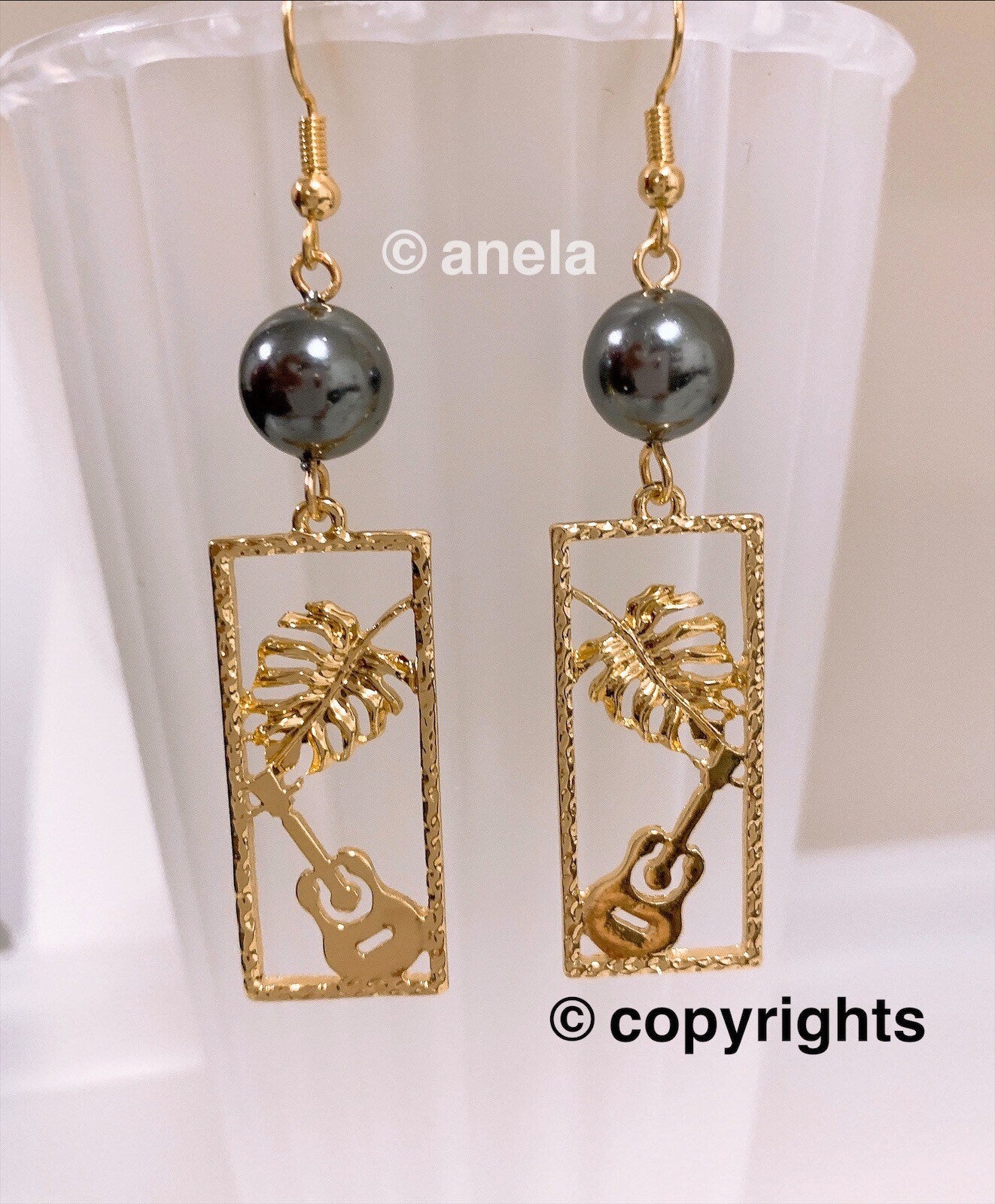 Monstera and Hawaiian Ukulele: Hamilton Gold Earring with Shell Pearls