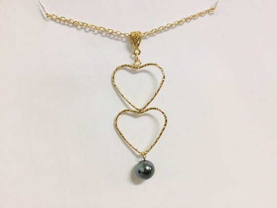 Soul Mates Hearts: Hamilton Gold Earring with Shell Pearls