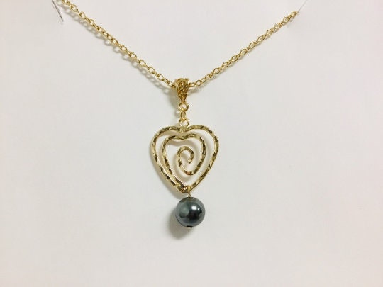 Heart Piko: Hamilton Gold Earring with Shell Pearls new color pearl