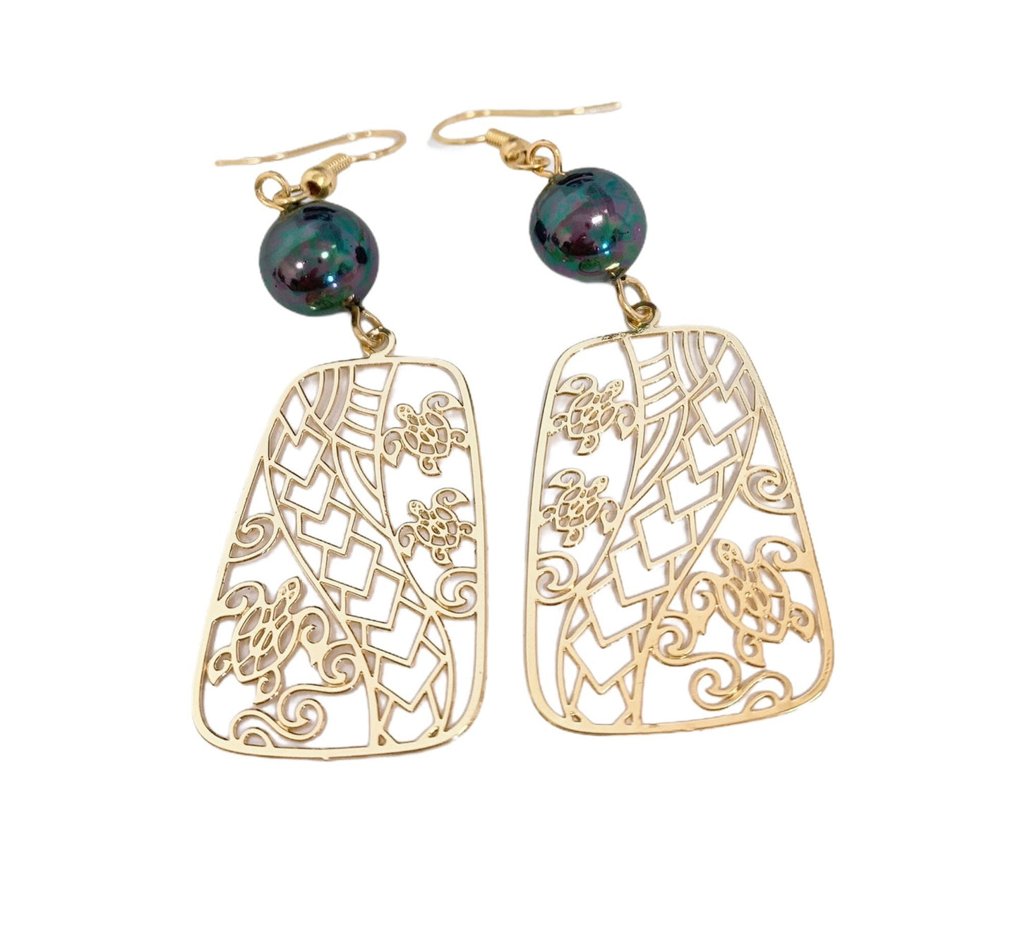 Hawaiian Honu Sea Turtle Tribal Wave Rectangle : Hamilton Gold Earring with Shell Pearls
