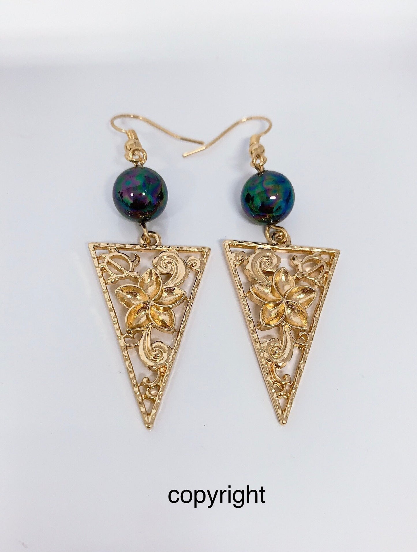 Hawaiian Plumeria Flowers and Honu : Hamilton Gold Earring with Shell Pearls new color