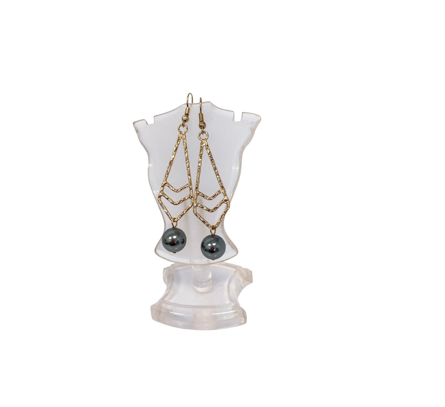 Hawaiian Tribal Design: Hamilton Gold Earring with Shell Pearls
