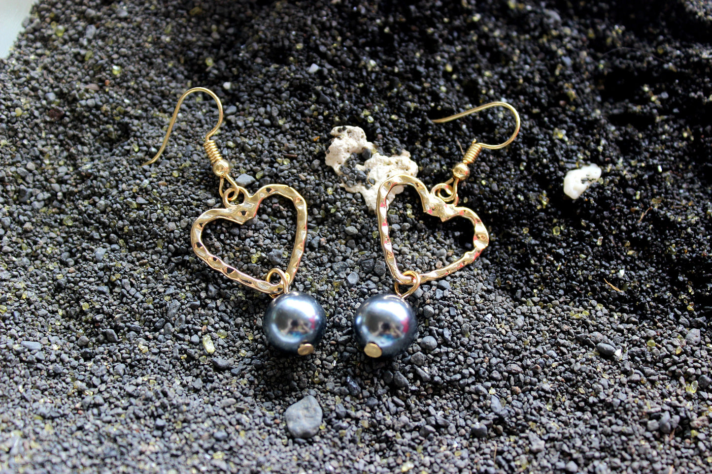 Love Heart: Hamilton Gold Earring with  Shell Pearls