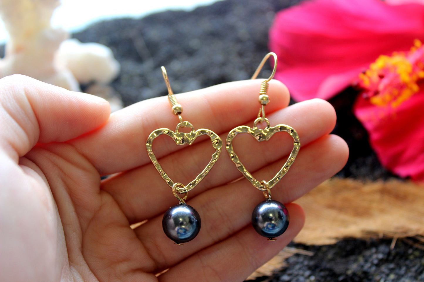 Love Heart: Hamilton Gold Earring with  Shell Pearls