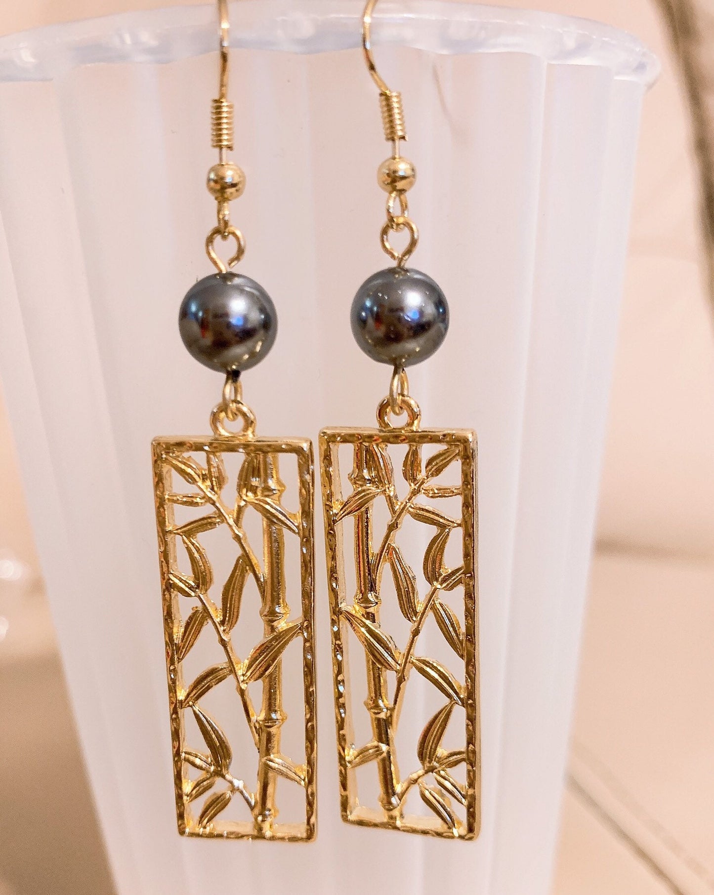 Small Bamboo: Hamilton Gold Earring with  Shell Pearls