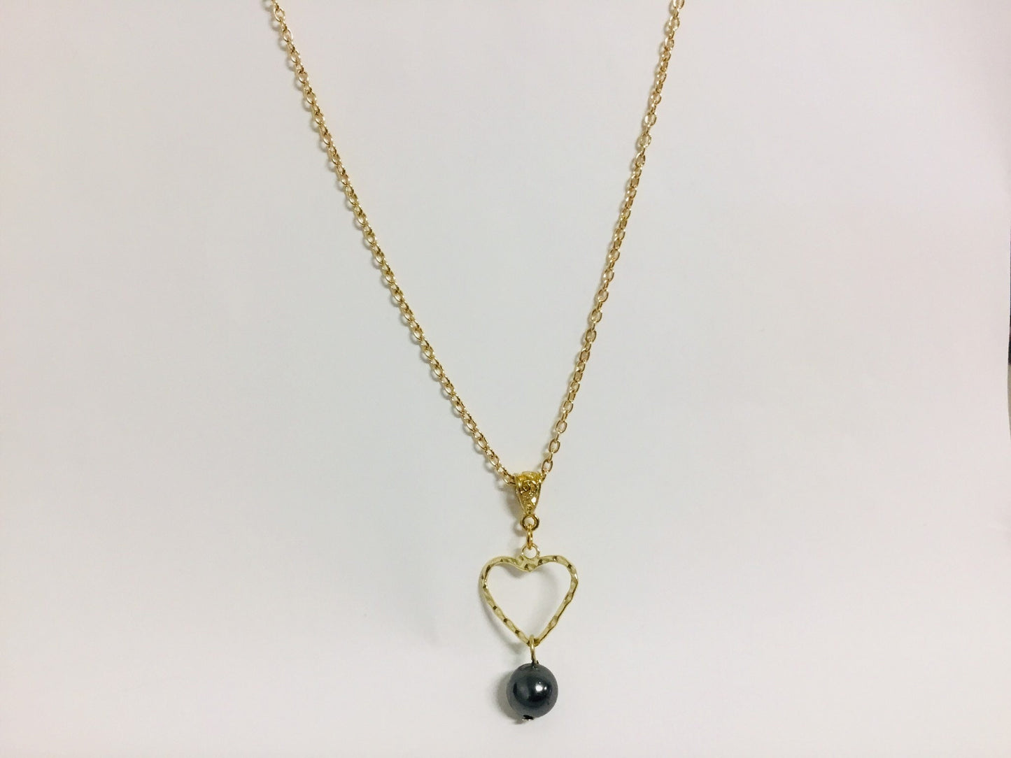 Love Heart : Hamilton Gold Necklace with Shell Pearls