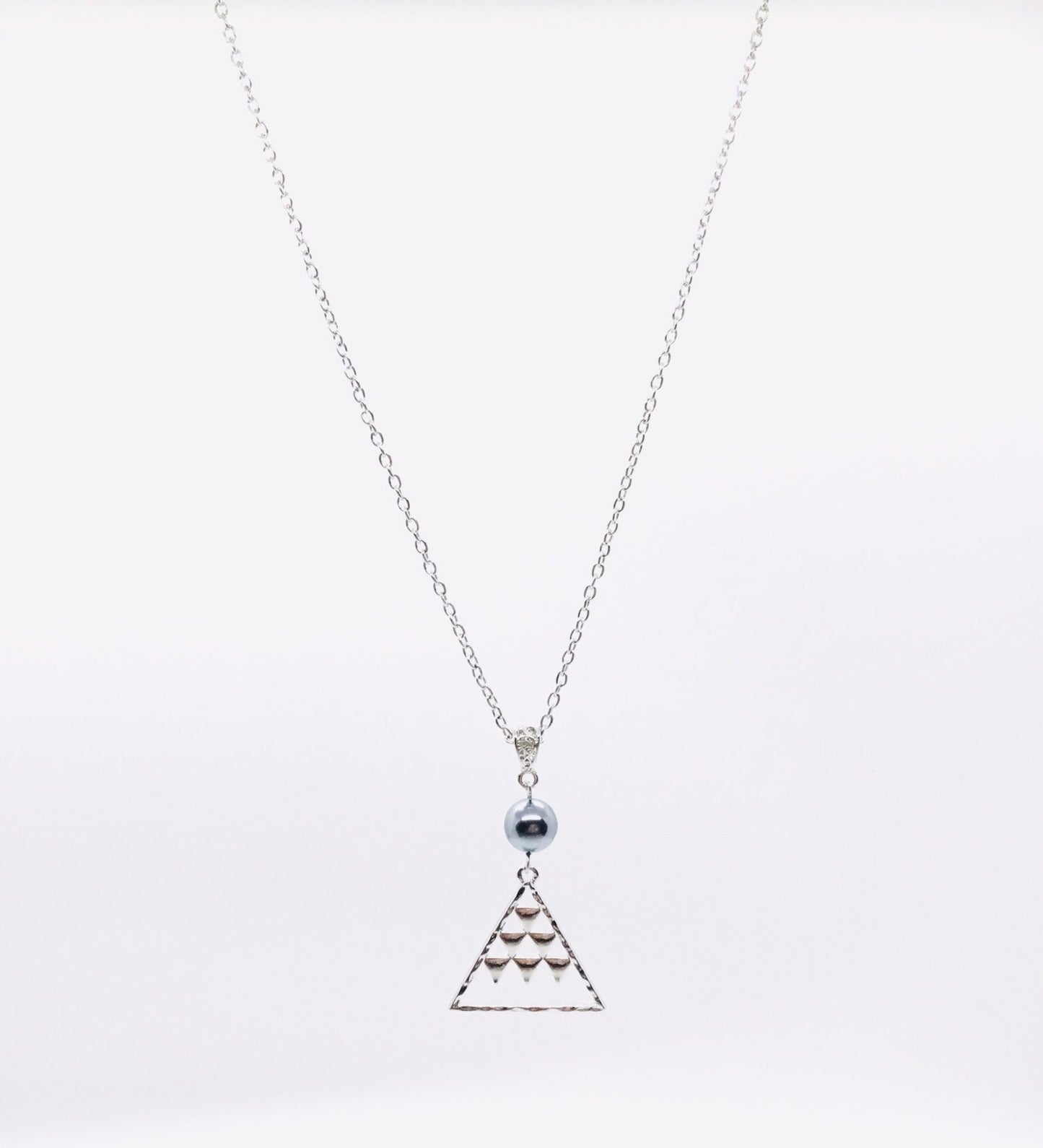 Mauna Kea Triangle: Hamilton Silver Necklace with Shell Pearls