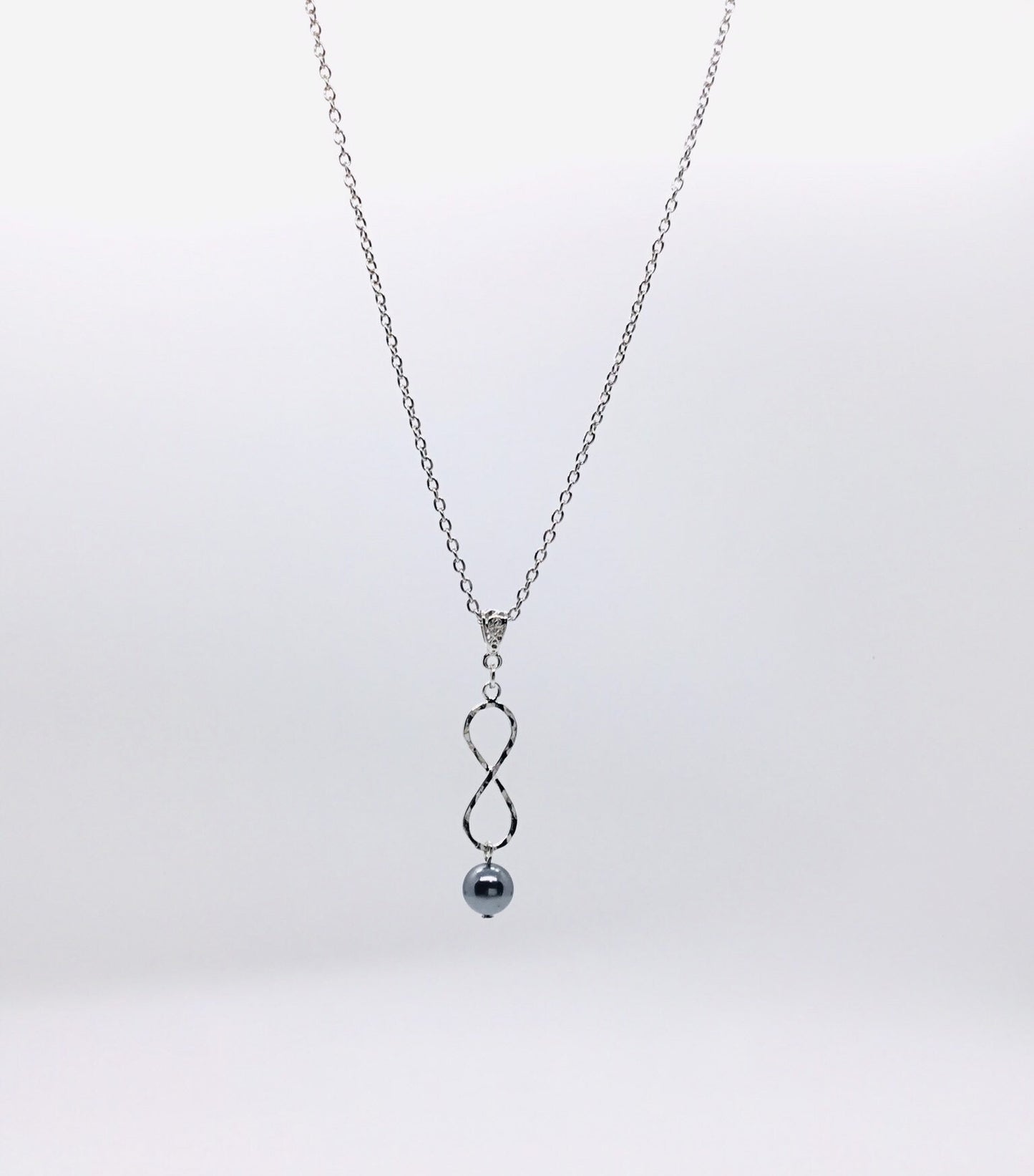 Infinity : Hamilton Silver Necklace with Shell Pearls