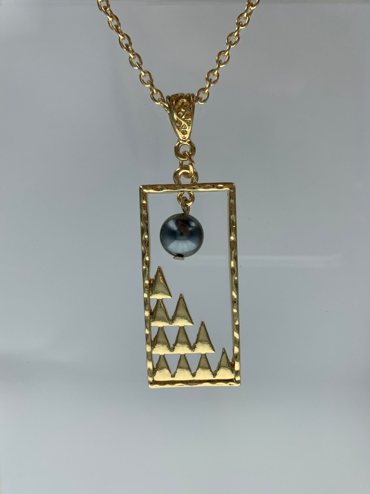 Mauna Kea Rectangle : Hamilton Gold Necklace with  Shell Pearls