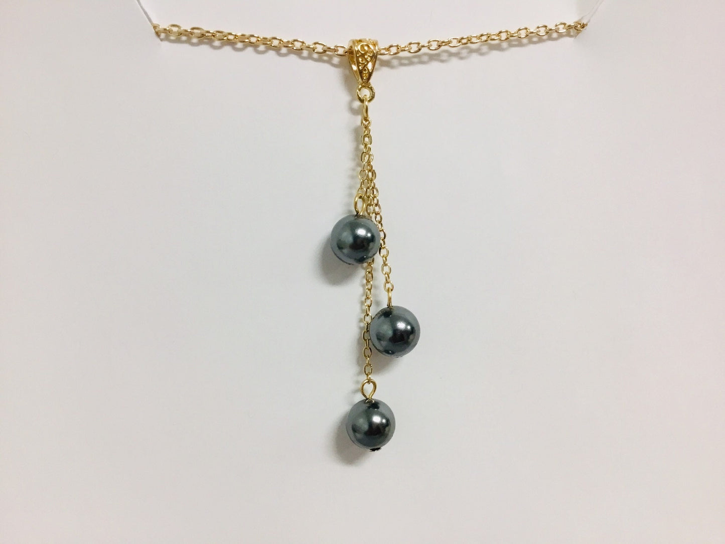 Triple Drop: Hamilton Gold Necklace with Shell Pearls