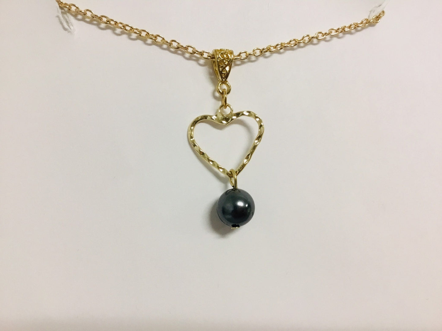 Love Heart : Hamilton Gold Necklace with Shell Pearls