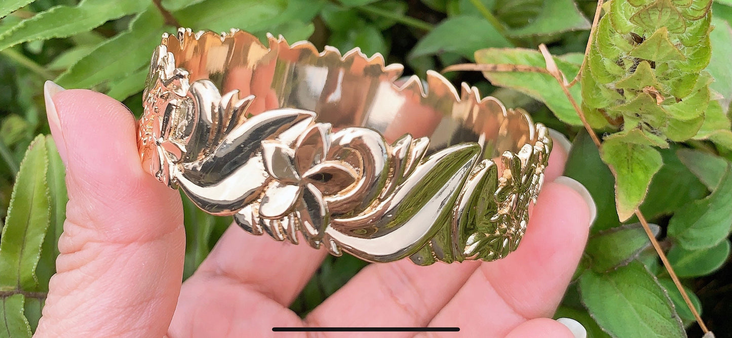 18MM Plumeria Flower Hawaiian Hamilton Gold Bracelet (15mm)