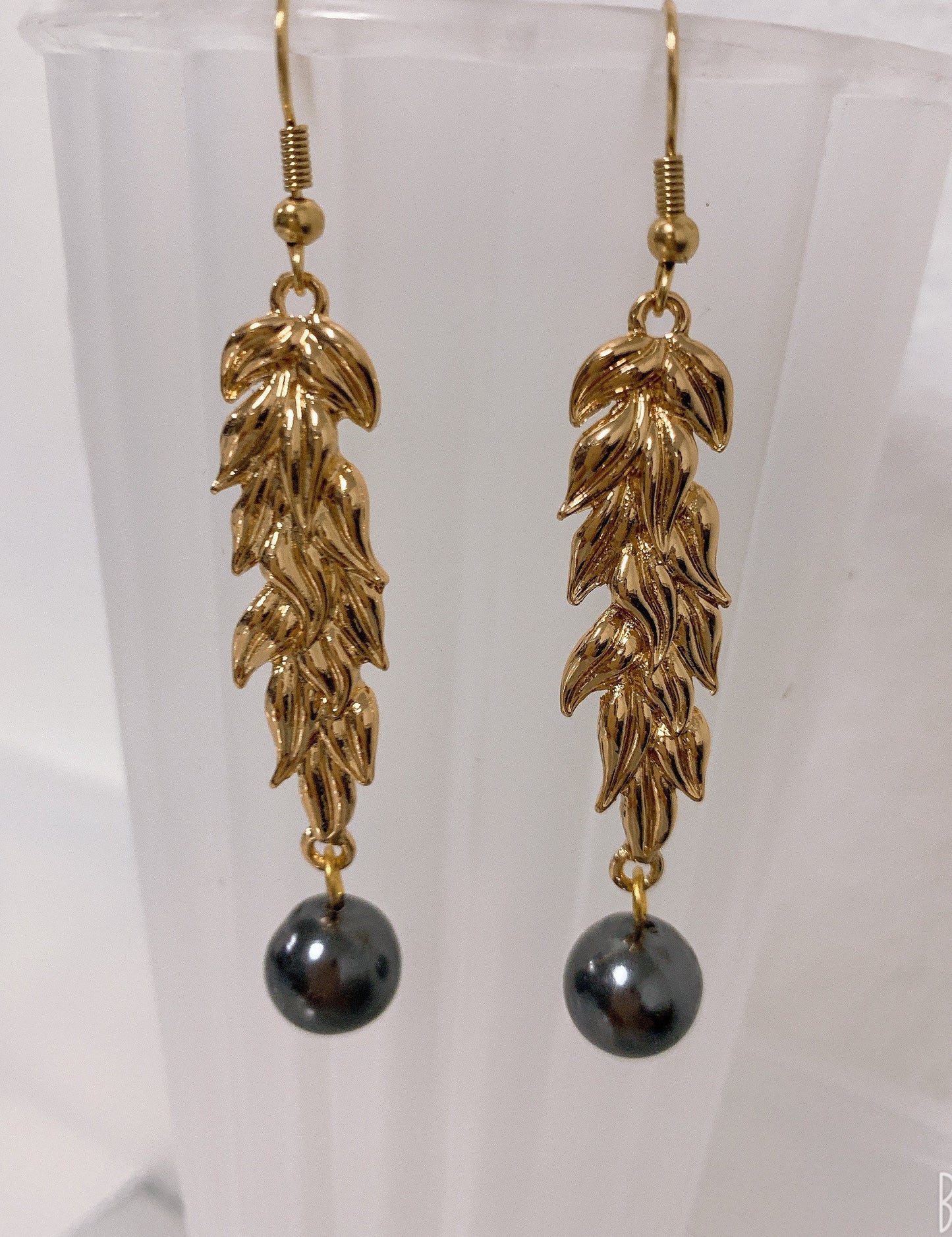 Maile lei Earrings : Hamilton Gold Earring with  Shell Pearls