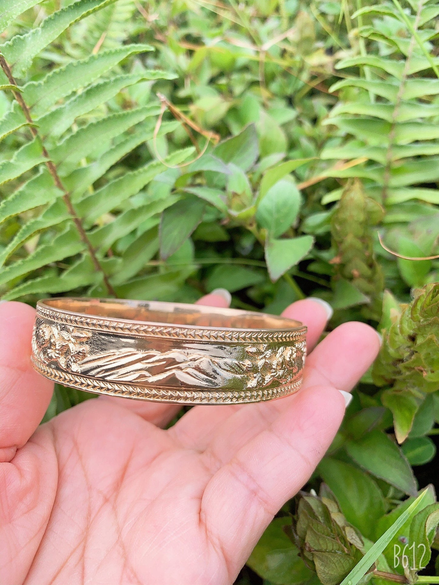 15MM Mauna Kea  Hawaiian Hamilton Gold Bracelet (15mm)