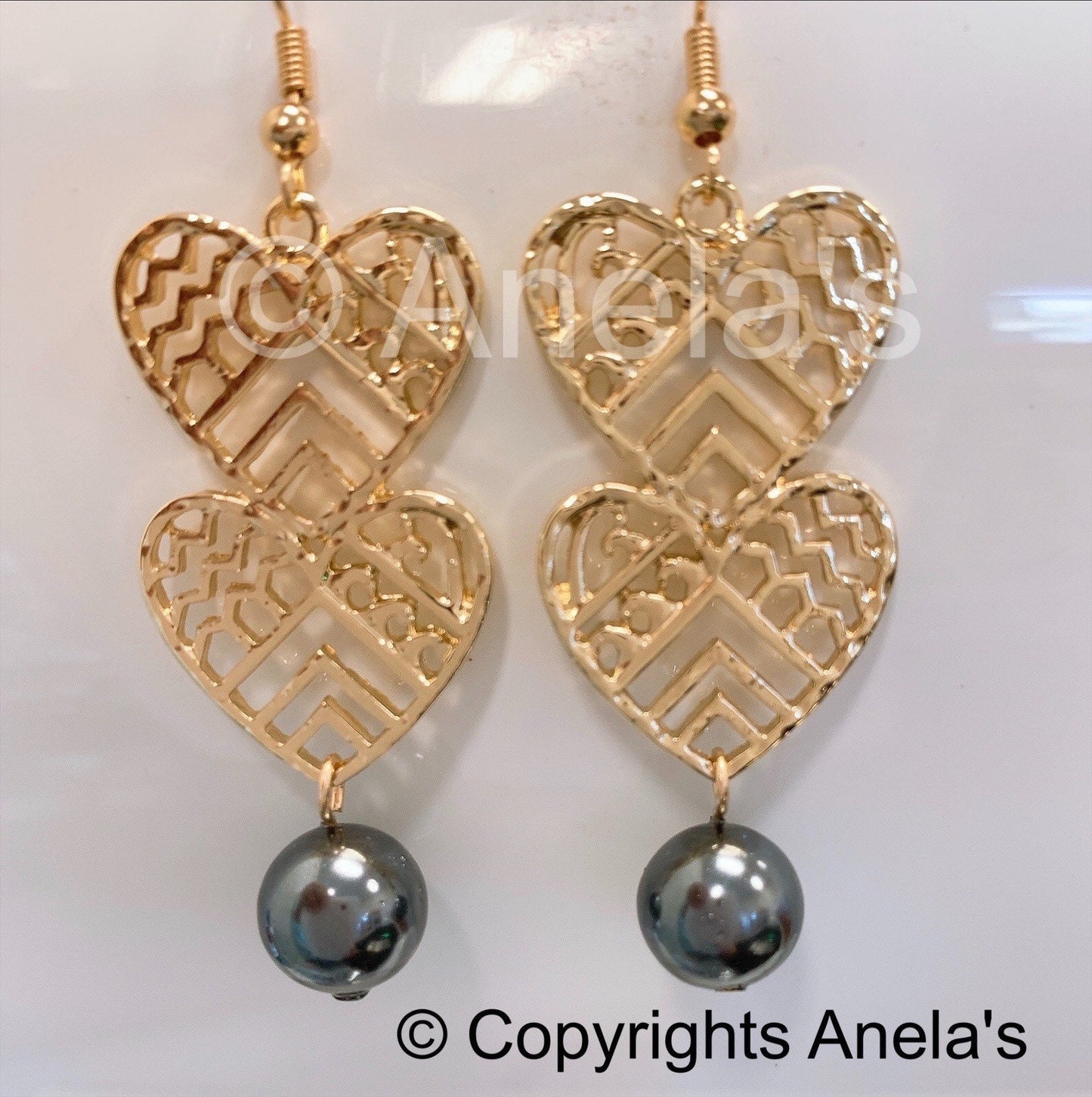 Soul Mates Hearts: Hamilton Gold Earring with  Shell Pearls Double heart