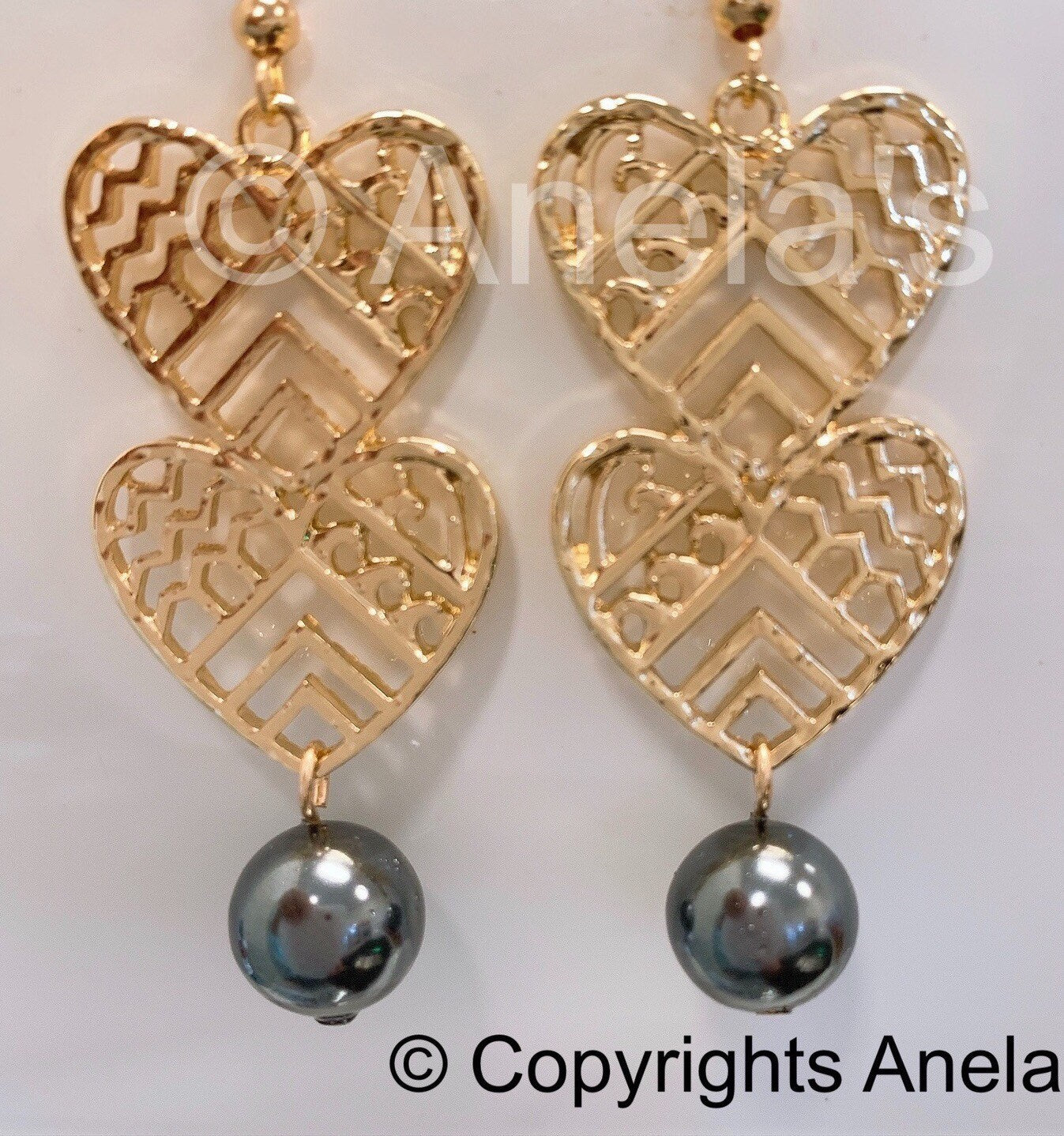 Soul Mates Hearts: Hamilton Gold Earring with  Shell Pearls Double heart