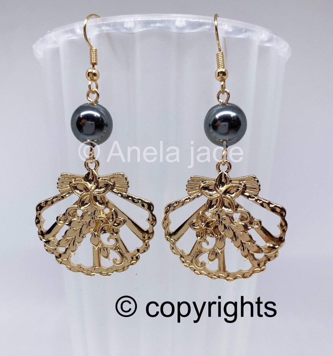 Hawaiian seashells Earrings : Hamilton Gold Earring with  Shell Pearls