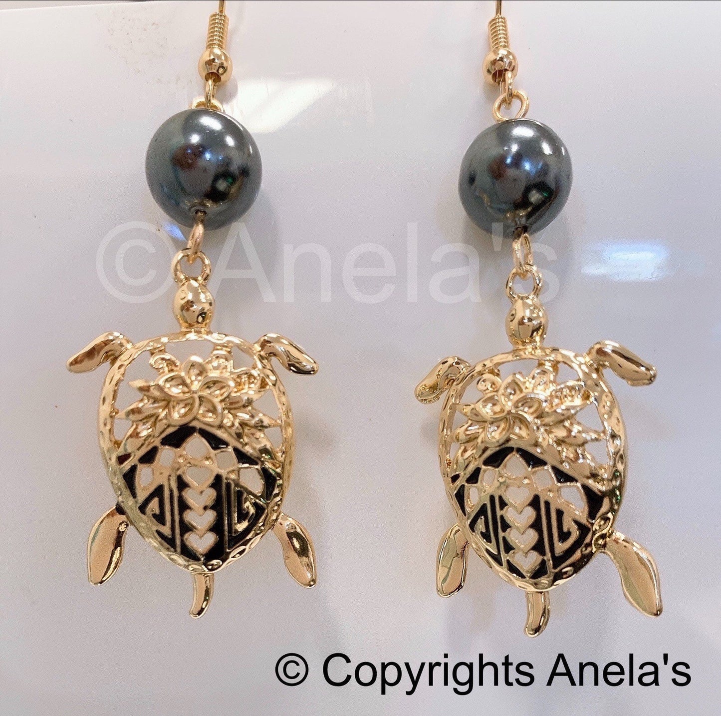 Hawaiian Honu tribal: Hamilton Gold Earring with  Shell Pearls