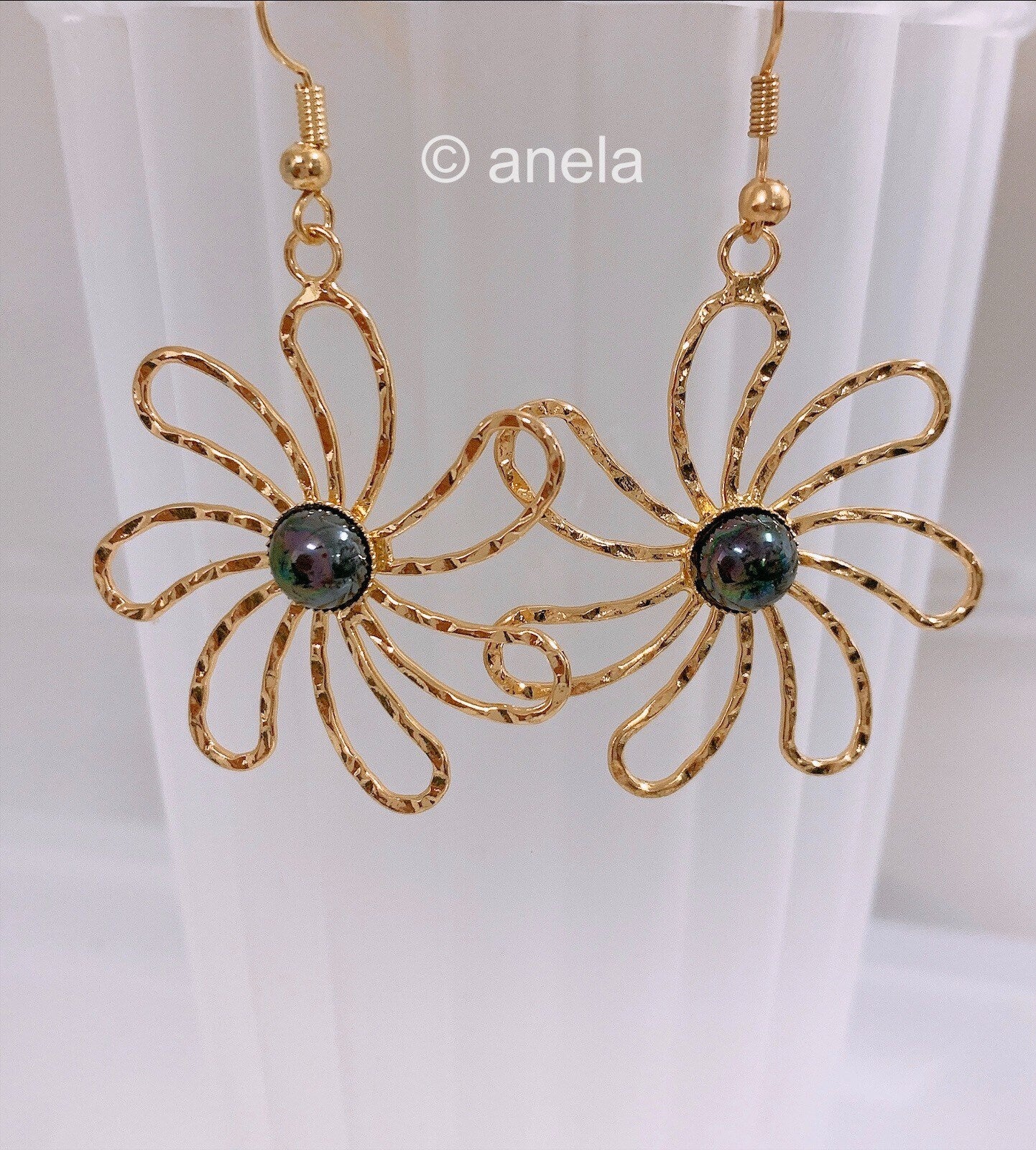 Tropical Tiare Flower Earrings: Hamilton Gold Earring with  new color Black Shell Pearls