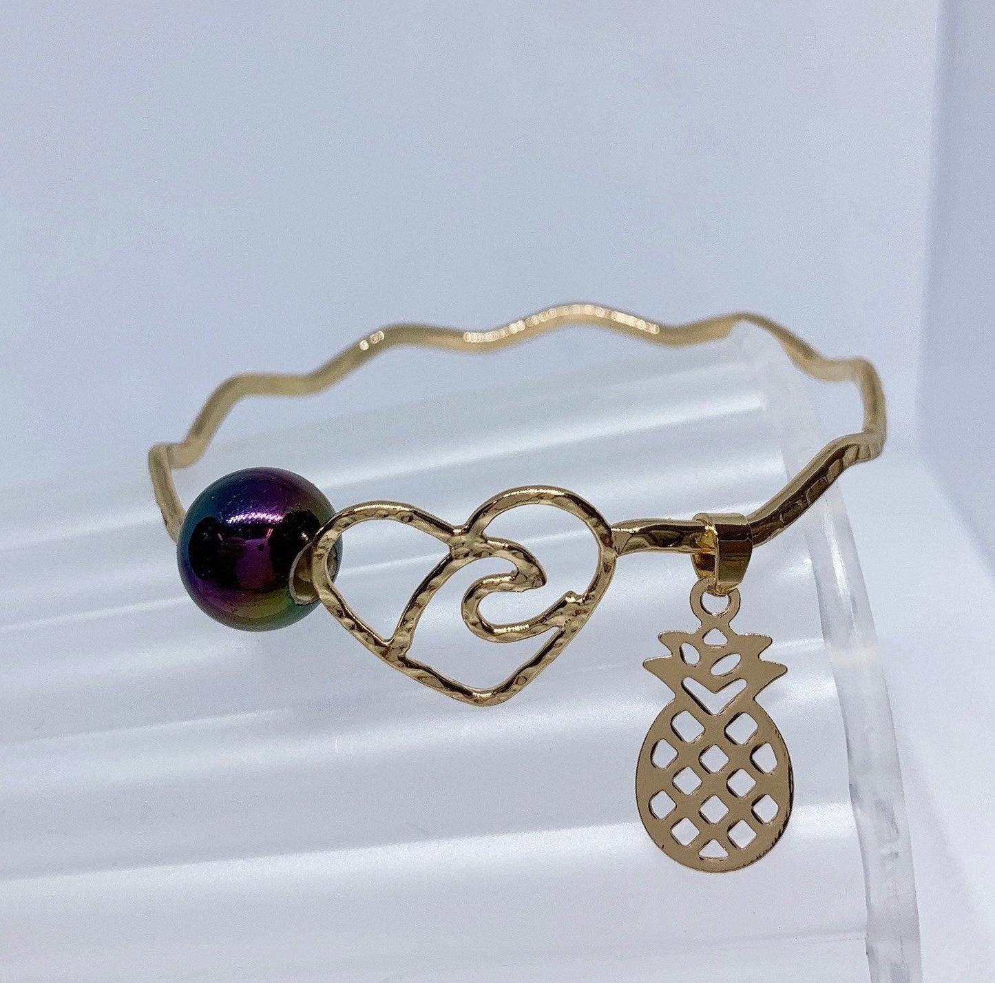 Heart Wave Wavy Bangle with Pineapple Charm and New Rainbow Shell Pearl