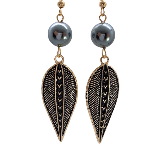 Tribal Leaf : Hamilton Gold Earring with  Shell Pearls