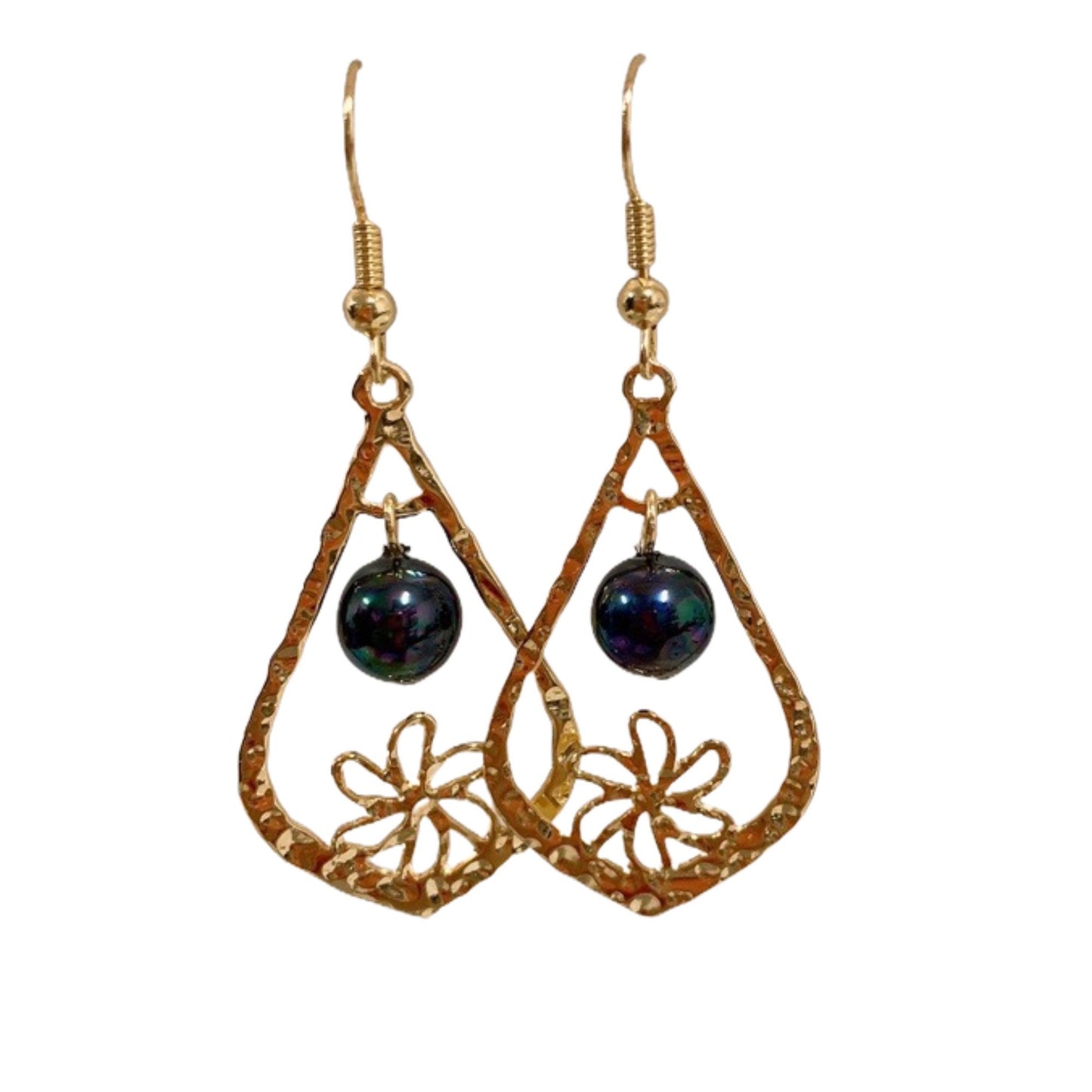 Hawaiian Tiare Flowers Teardrop : Hamilton Gold Earring with Shell Pearls