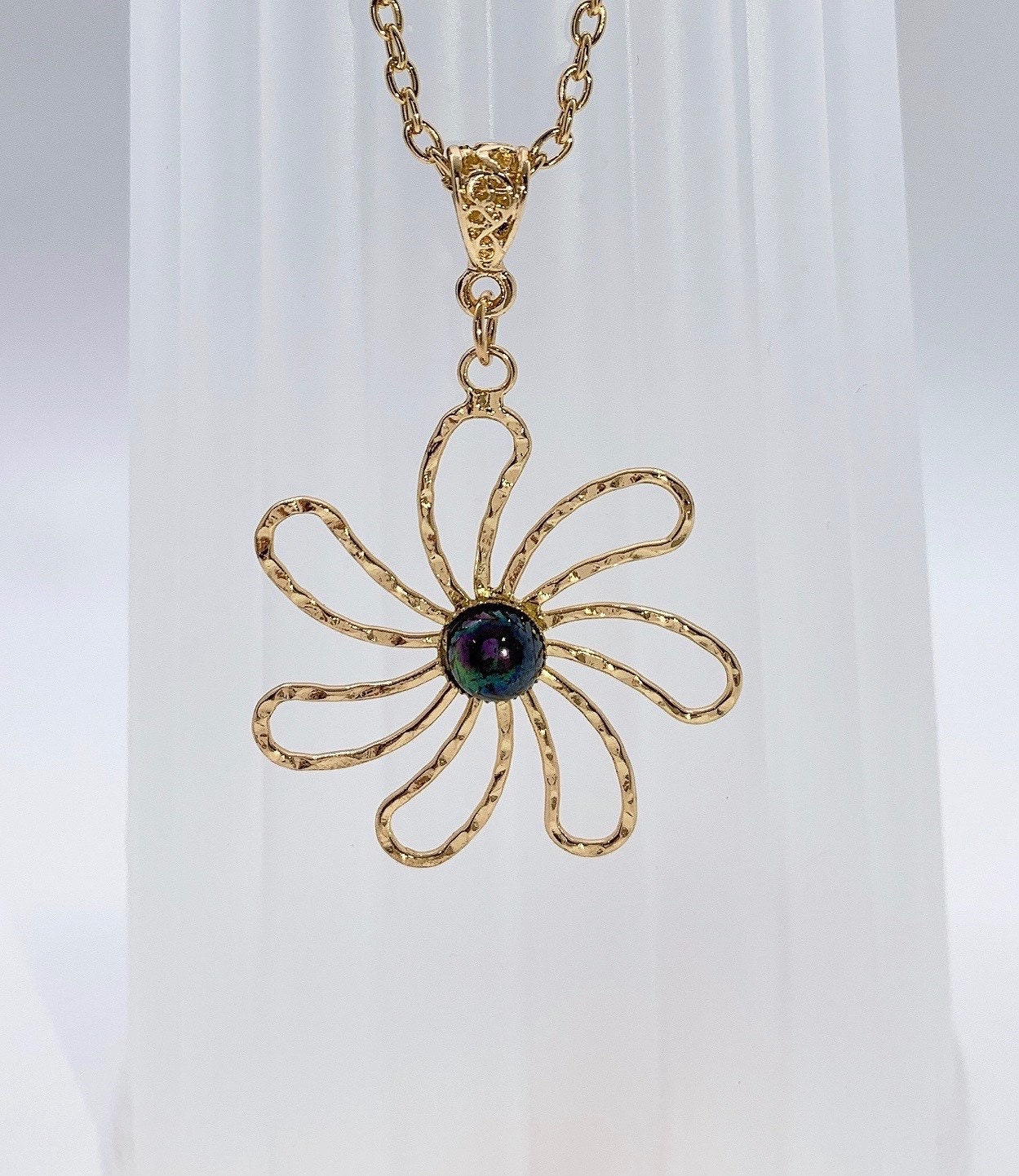 Hawaiian Tiare Flowers Necklace : Hamilton Gold Earring with rainbow Shell Pearls