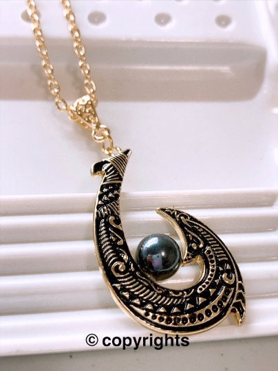 Hawaiian Black Enamel Fish Hook : Hamilton Gold Earring with  Shell Pearls