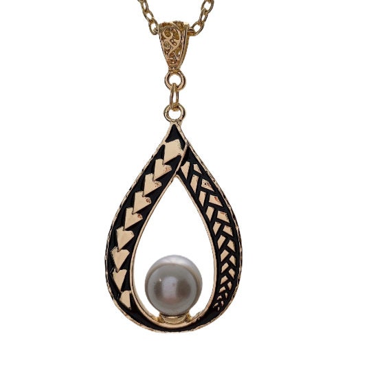 Tribal Teardrop : Hamilton Gold Earring with  Shell Pearls Lavender