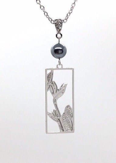 Hawaiian Bird of Paradise : Hamilton Silver Earring with  Shell Pearls