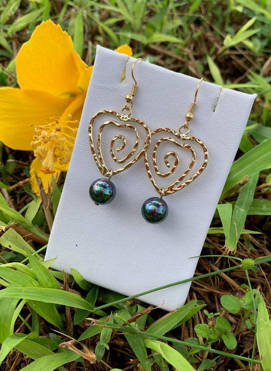 Heart Piko: Hamilton Gold Earring with  Shell Pearls new color pearl