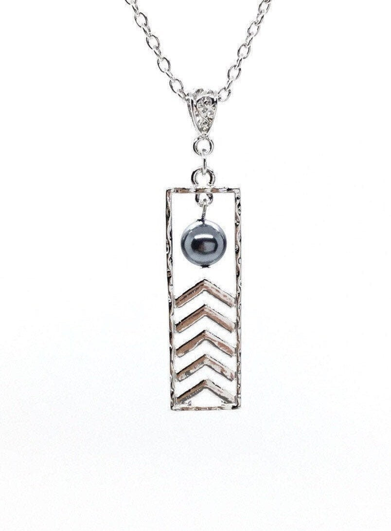 Hawaiian Tribal Rectangle Design : Hamilton Silver Necklace with Shell Pearls