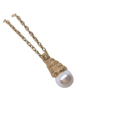 Hawaiian Heirloom Spiral White Shell Pearl: Hamilton Heirloom Gold Necklace