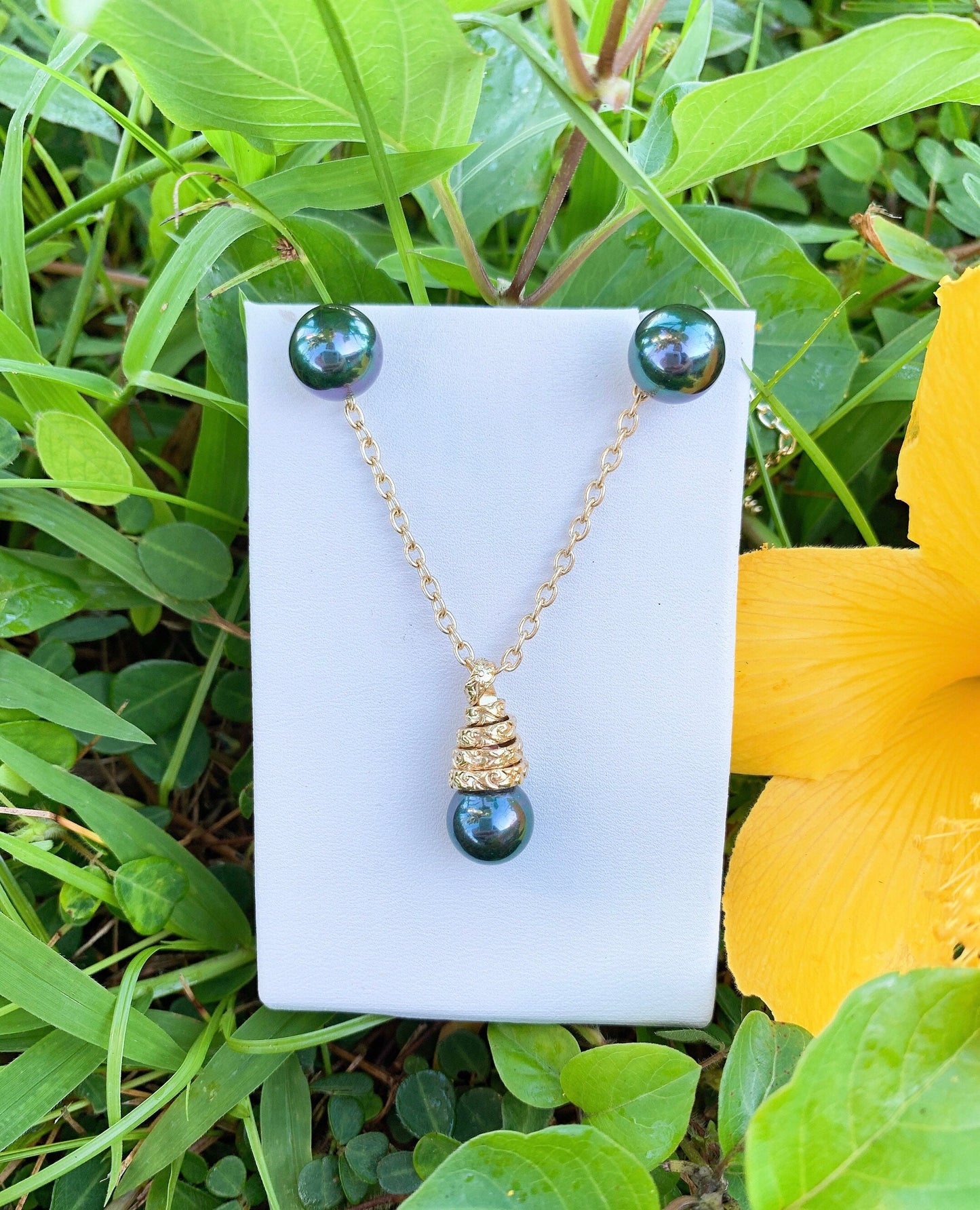 Spiral Shell Pearl: Hamilton Gold Necklace