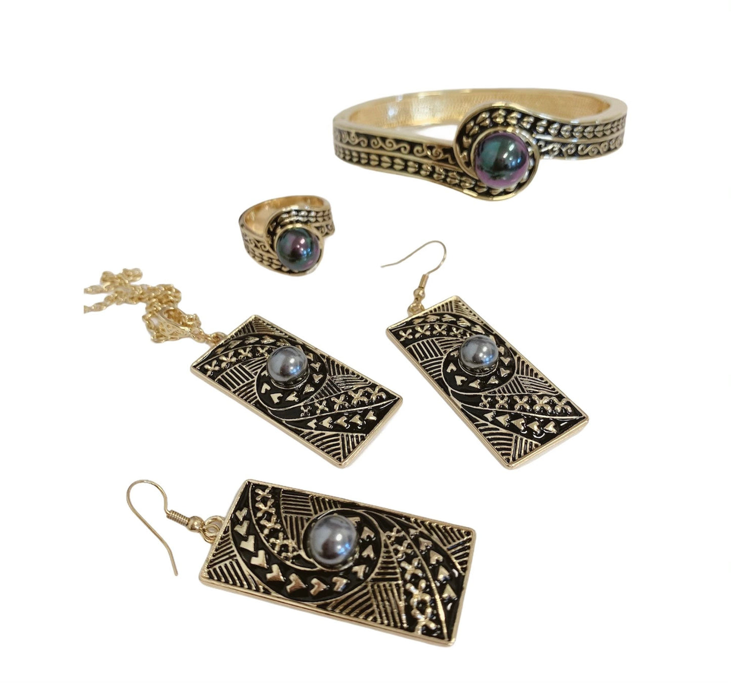 Hawaiian Tribal Black Enamel Polynesian Sets: Hamilton Gold with Shell Pearls