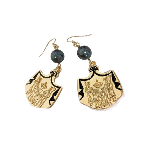 Hawaiian Coat of Arms : Hamilton Gold Earrings