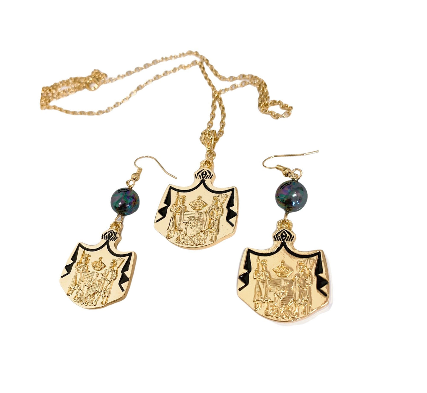 Hawaiian Coat of Arms : Hamilton Gold Earrings