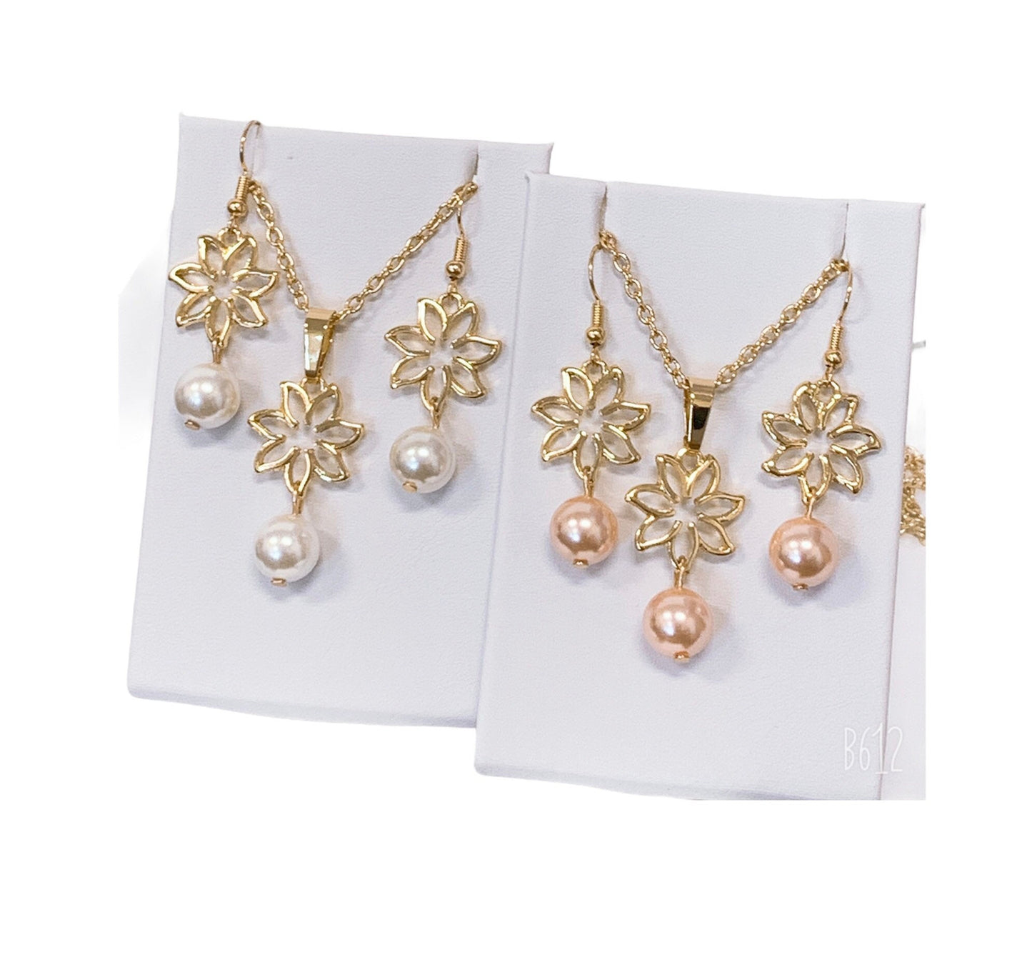 Tropical Tiare Flower Earrings: Hamilton Gold Earring with Shell Pearls