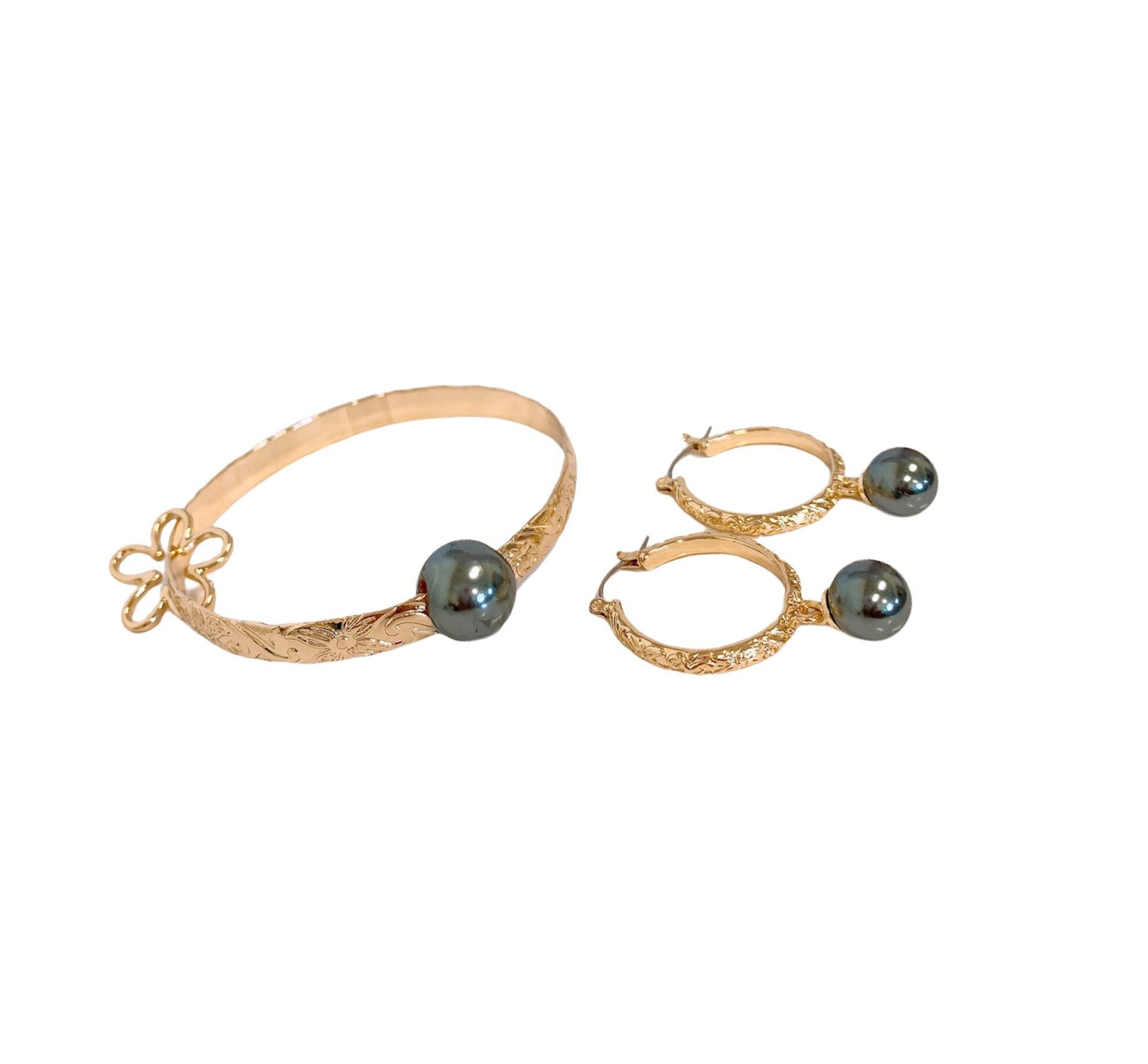 7mm Hawaiian Floating Black Pearl Hamilton Gold Bracelet (7mm) with Flower Charm and Hoop Earrings Set