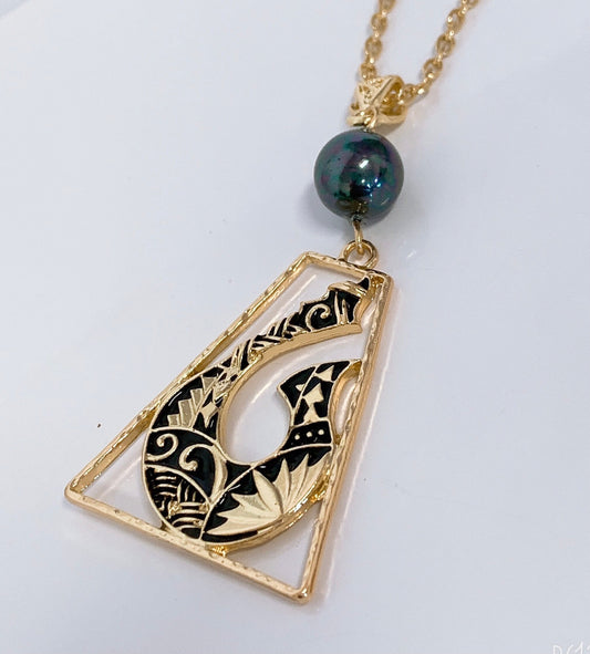 Hawaiian Black Enamel Fish Hook : Hamilton Gold Necklace with Shell Pearls