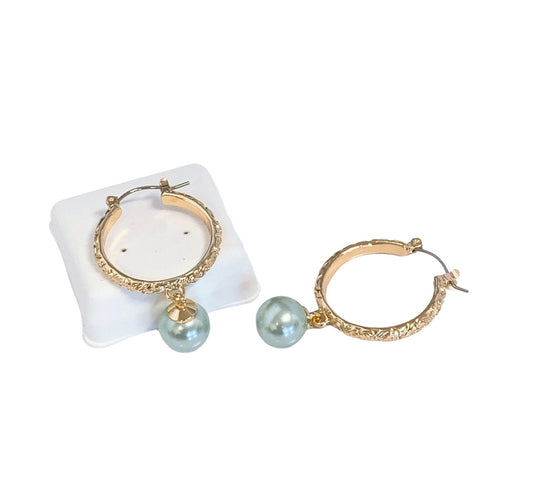 Hawaii Pattern Hoop Turquoise Color Shell Pearls Earrings: Hamilton Gold Earring with Shell Pearls