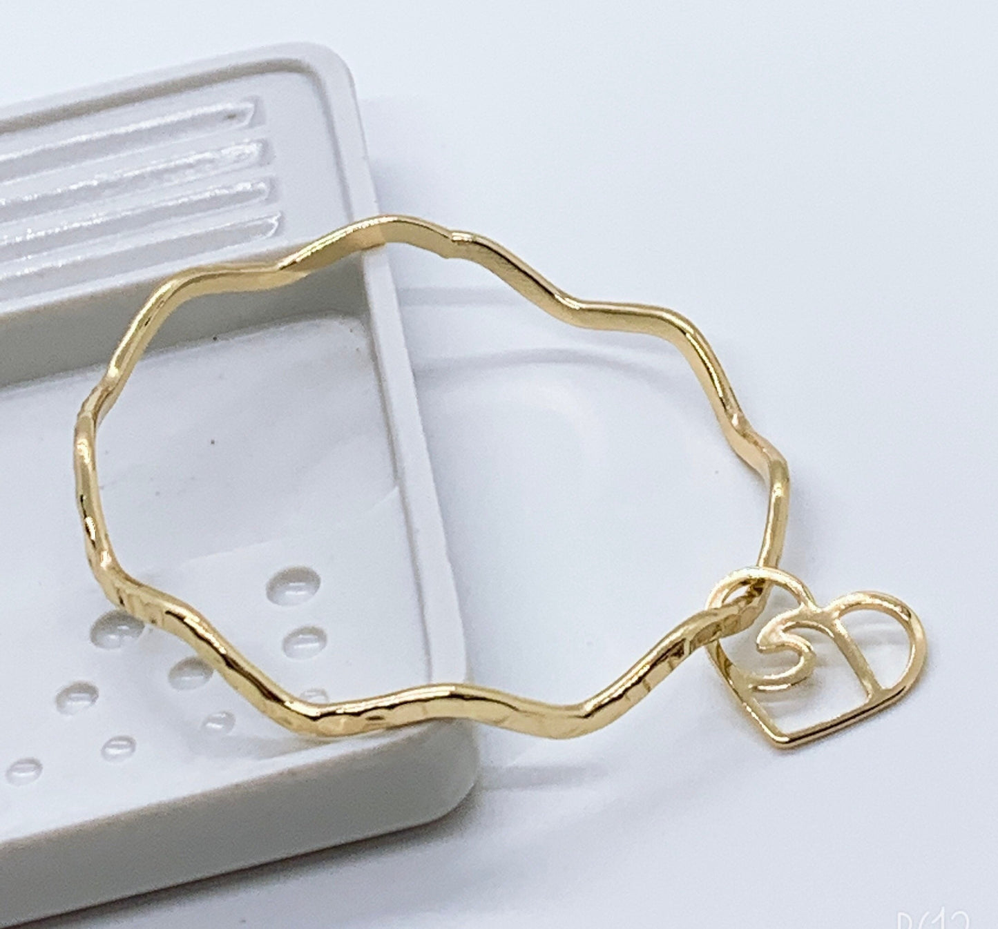 Wavy Bangle with Heart Wave Charm