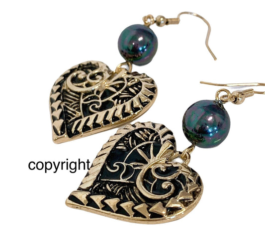 Heart Tribal Black Enamel Design : Hamilton Gold Earring with  Shell Pearls