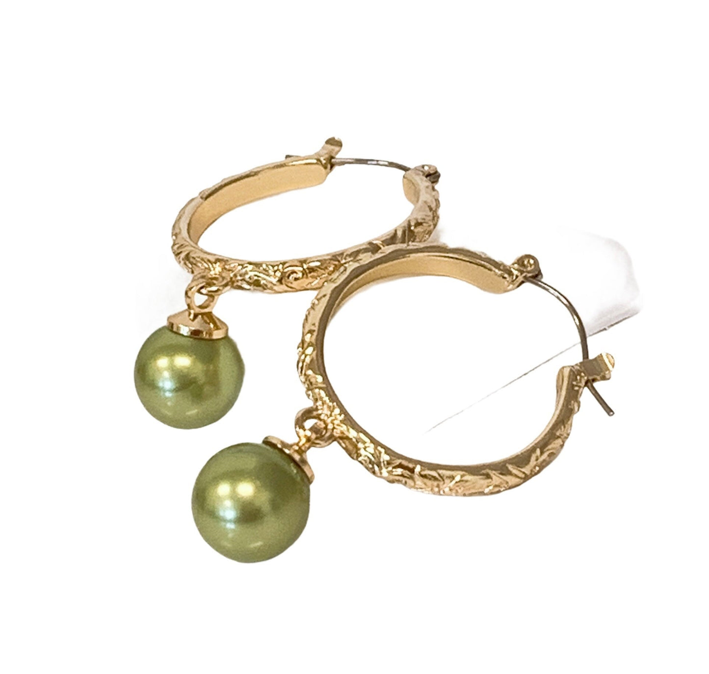 Hawaii Pattern Hoop Pistachio Green Shell Pearls Earrings: Hamilton Gold Earring with Shell Pearls